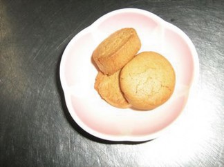 手作りお菓子はピーナツクッキー