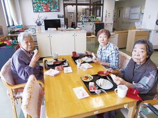 ケアハウスのサンドイッチランチ