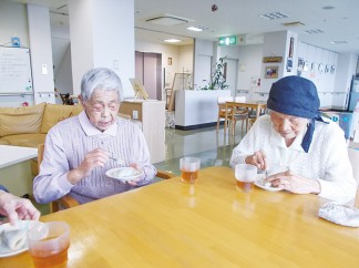 5月のおやつと言えば柏餅です