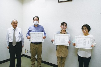 職員の永年勤続表彰を行いました