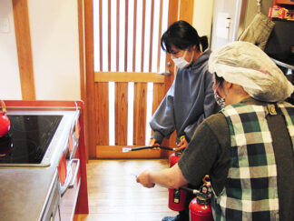 昼間想定避難訓練 【ひだまり・そよかぜ】