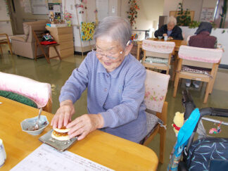 みなみ苑「どらやき」