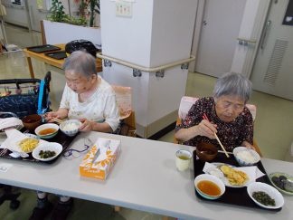 みなみ苑「敬老会」