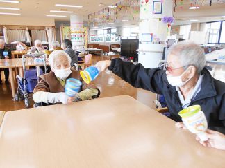 南知多町デイサービスセンター「ボール送り」