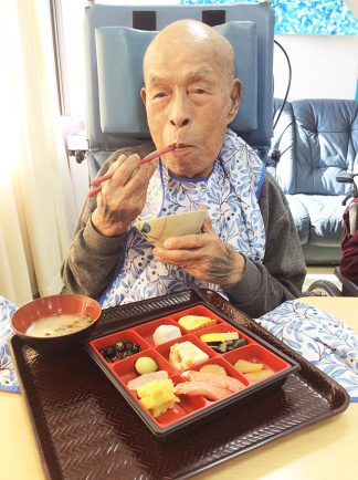 あい寿の丘「今年のおせち」
