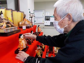 みなみ苑「お雛飾り」