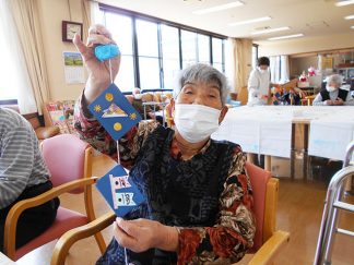 南知多町デイサービスセンター「兜の吊るし飾り」
