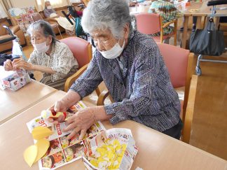 南知多町デイサービスセンター「夏の富士山の壁面」