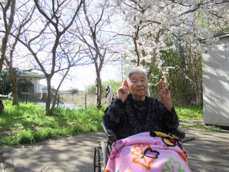 あい寿の丘「お花見」
