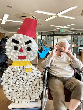 あい寿の丘「雪だるま作品」