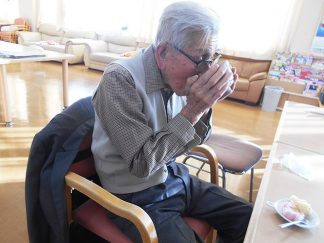 南知多町デイサービスセンター「正月の生菓子、お抹茶」