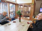 南知多町デイサービスセンター「正月の生菓子、お抹茶」
