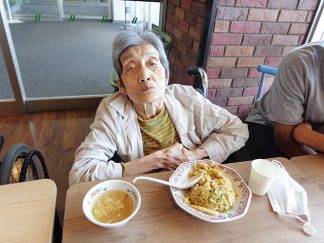 ひだまり「外出」